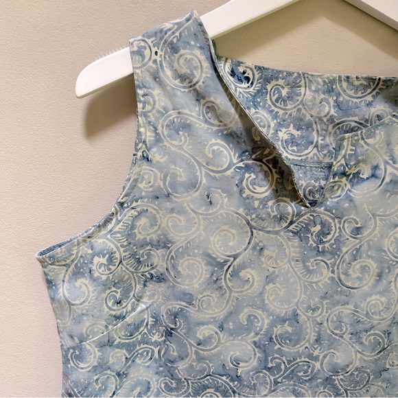 Wild Iris~Watercolor Hand Crafted Sleeveless Artsy Blue Scrolls Cotton Large Top - Picture 4 of 10